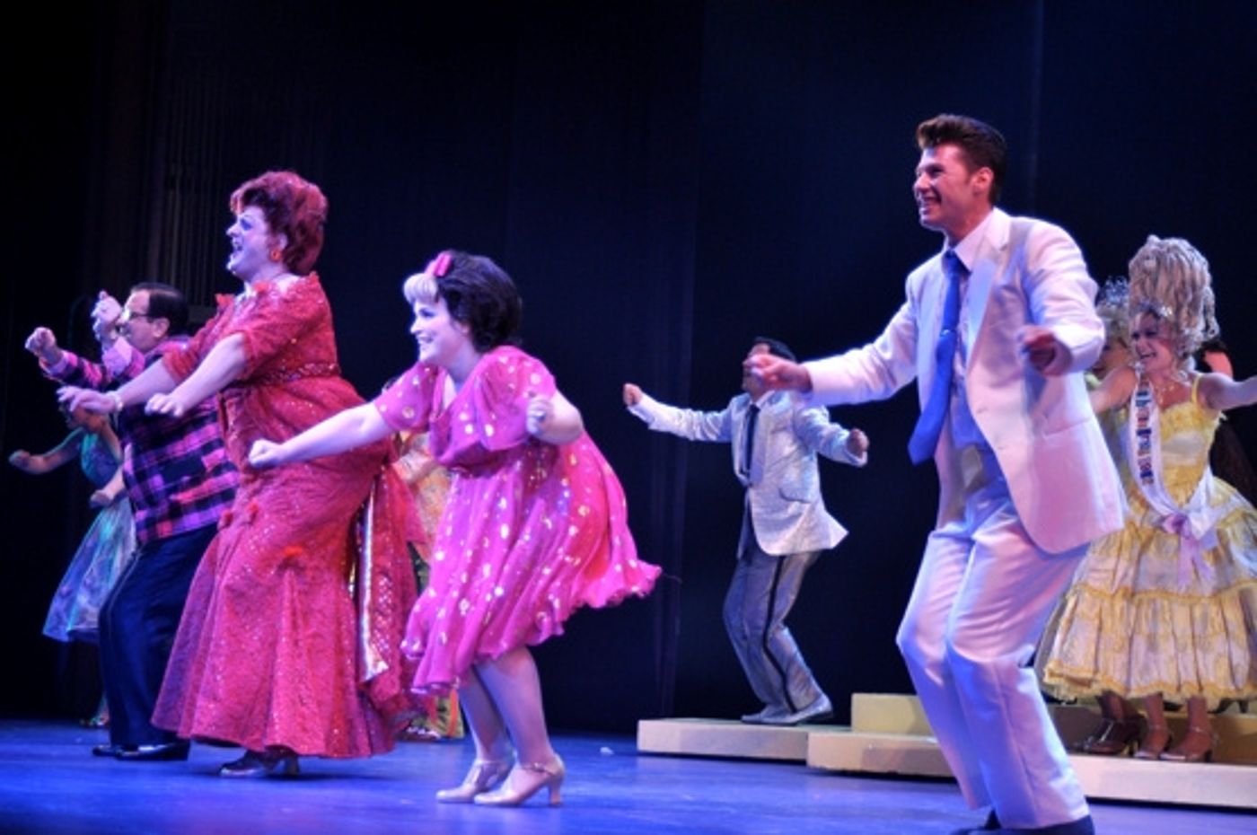 Photo Coverage: Sieber Opens in HAIRSPRAY at Paper Mill!  Image