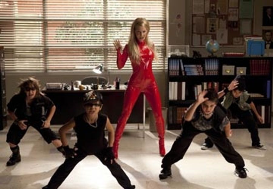 Photo Flash: Britney Tweets Heather Morris GLEE Pics Image