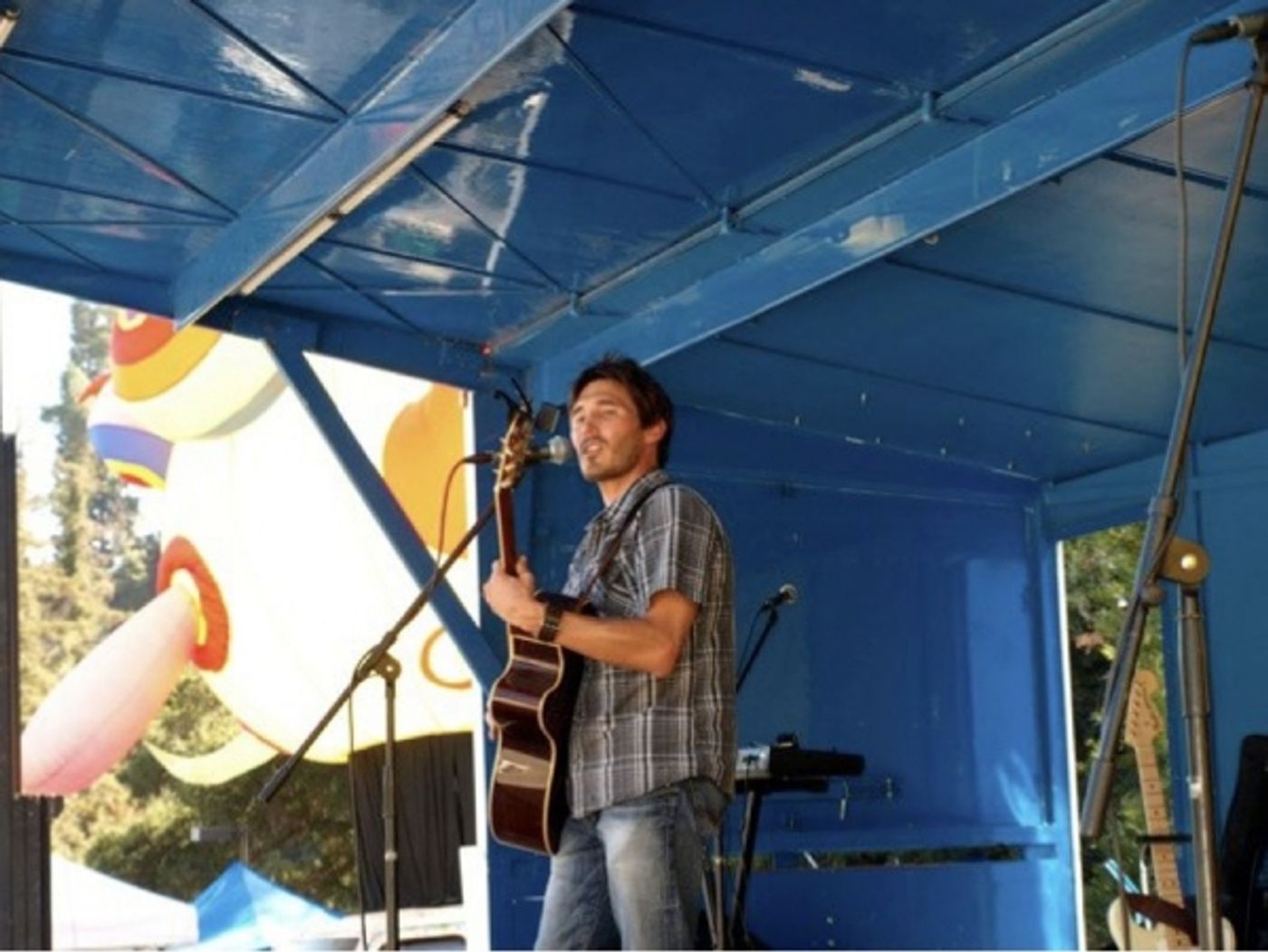 Photo Coverage: Sykes, Espinosa, Hilty & More at LA AIDS Walk  Image