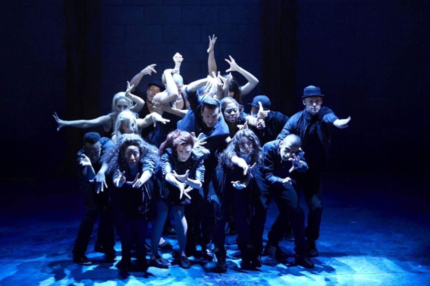Photo Flash: Matt Willis and Victoria Hamilton-Barritt Lead FLASHDANCE  Image