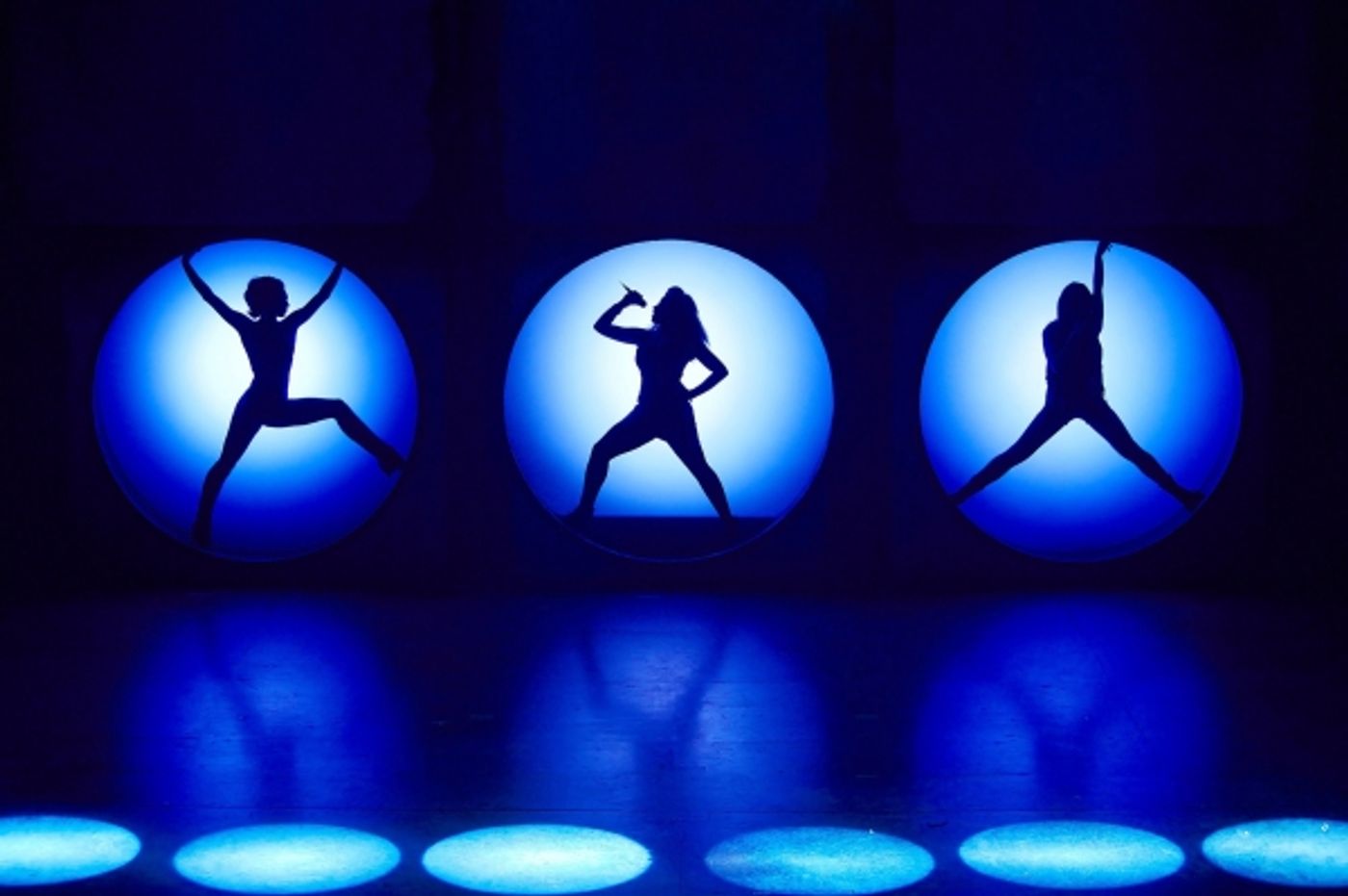 Photo Flash: Matt Willis and Victoria Hamilton-Barritt Lead FLASHDANCE  Image