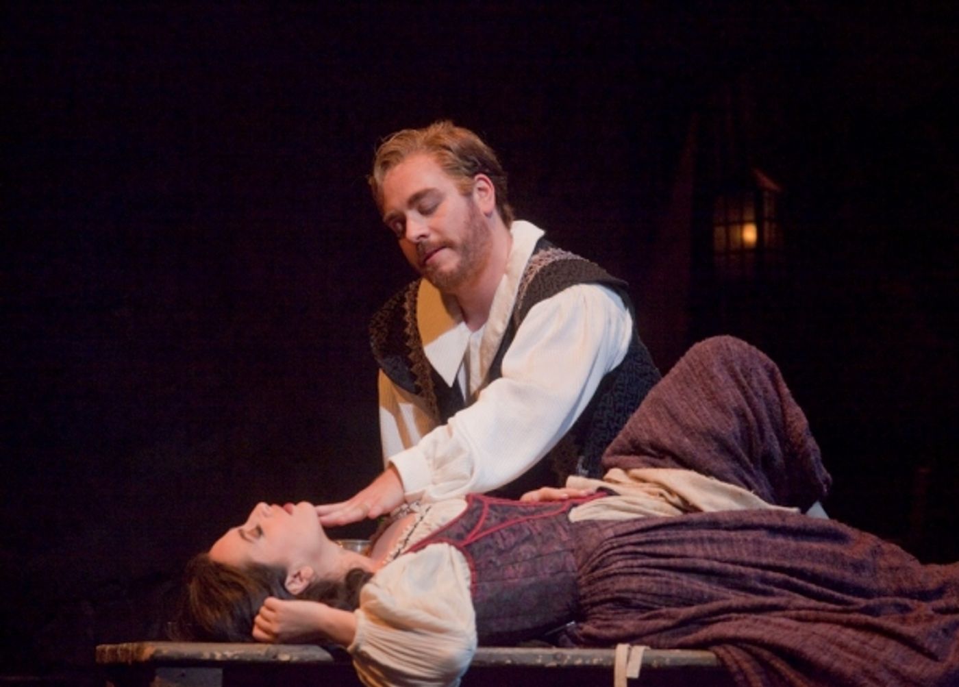 Photo Flash: RIGOLETTO Opens at the Met  Image