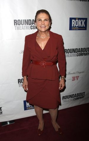 Tovah Feldshuh Photo