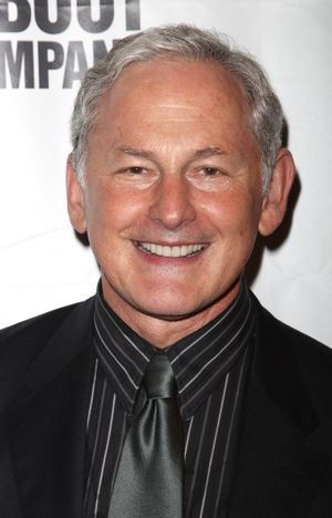 Victor Garber Photo