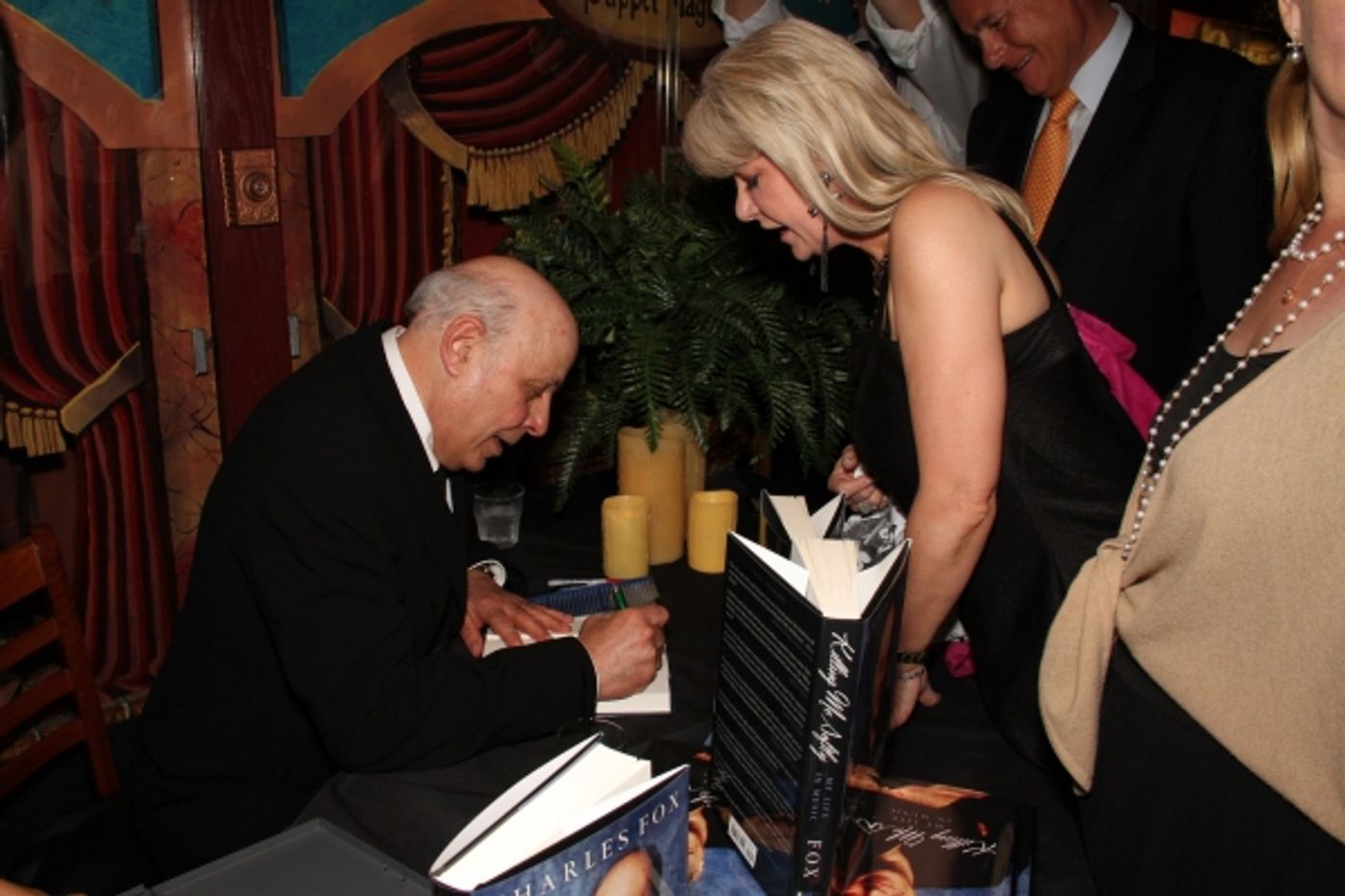 Photo Flash: Charles Fox At Cabaret At The Castle  Image