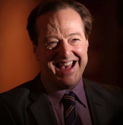 Edward Hibbert Photo