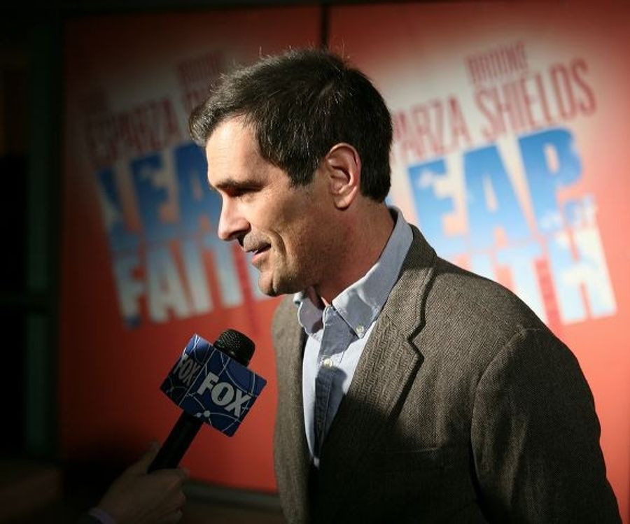 Photo Flash: LEAP OF FAITH Opening Night Image