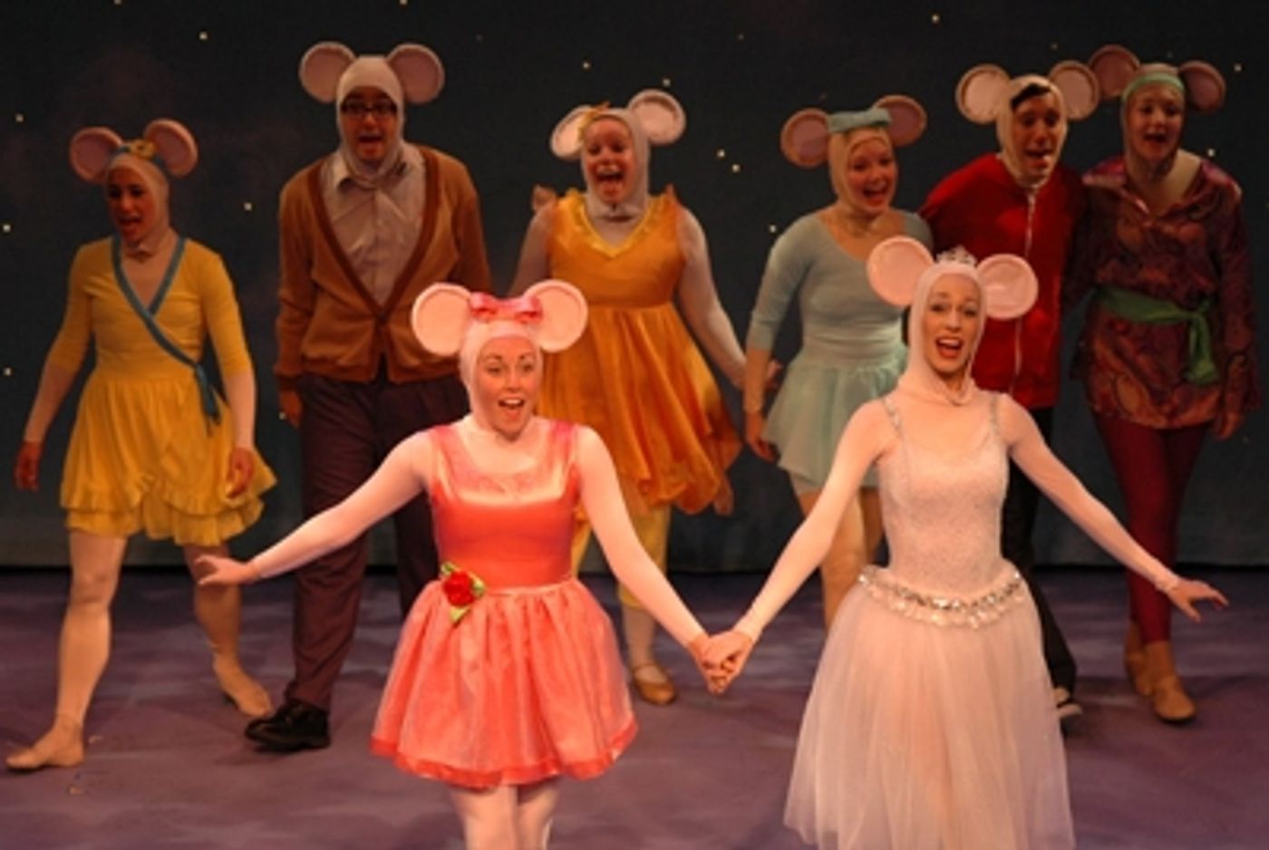 Photo Flash: ANGELINA BALLERINA at Vital Theatre  Image