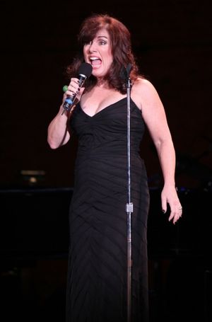 Debbie Gravitte Photo