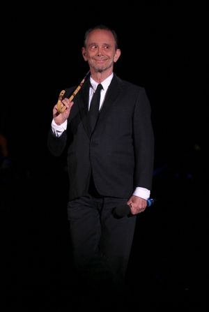 Joel Grey Photo