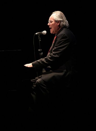 Robert Klein Photo