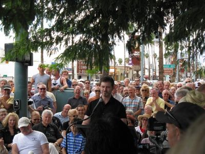 Publicist B. Harlan Boll shares annecdotes and messages from entertainment elite Photo