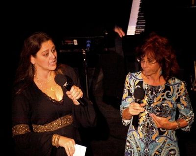 Camryn Manheim and Mindy Sterling  Photo