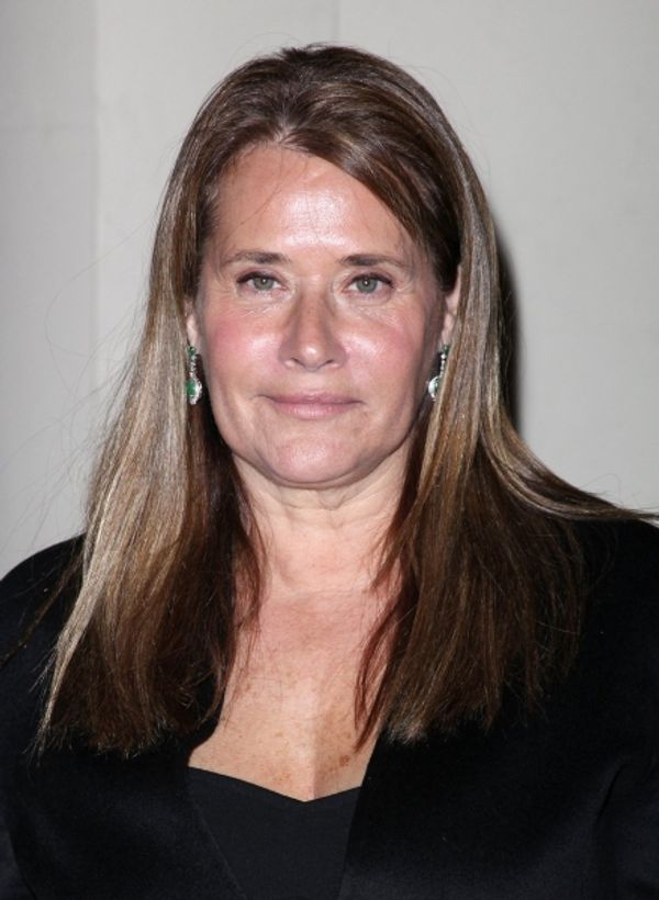 Lorraine Bracco Photo