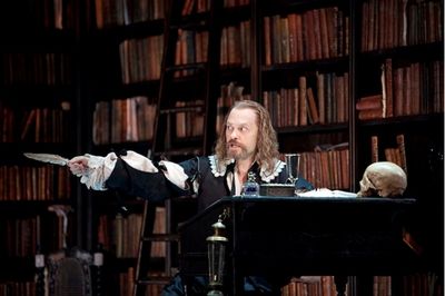 David Hyde Pierce Photo