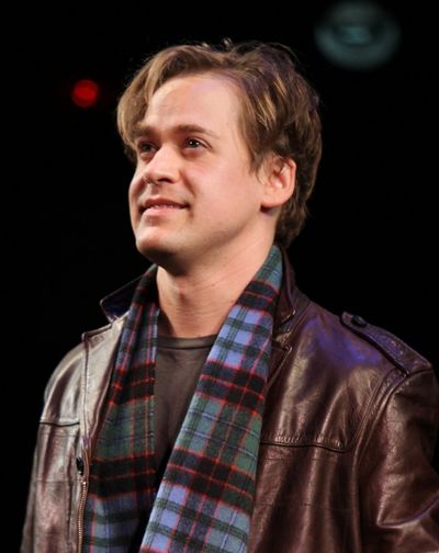 T.R. Knight Photo