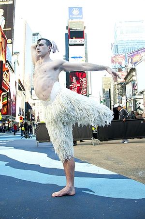 Jonathan Ollivier @ BroadwayWorld Jonathan Ollivier Photo