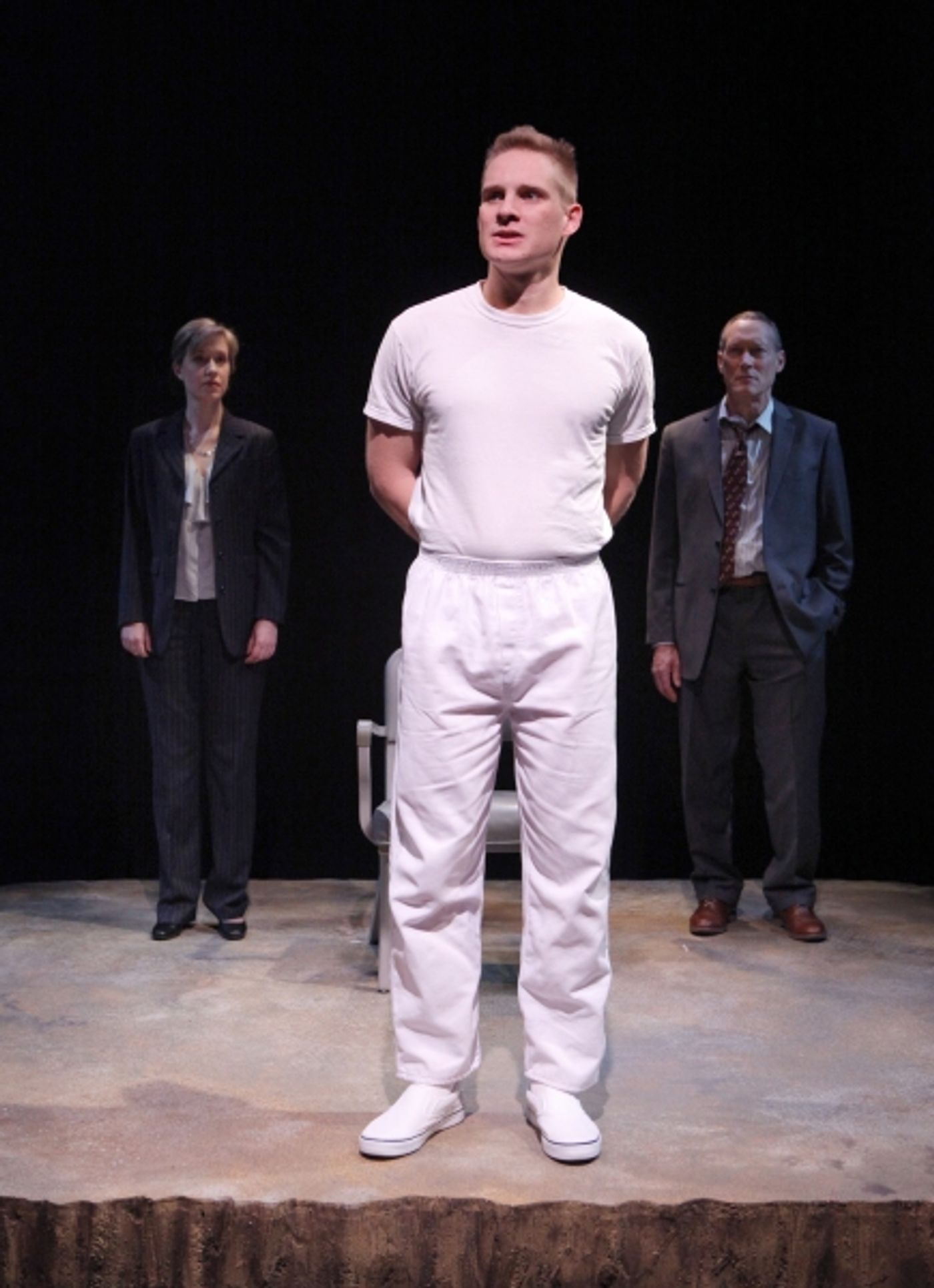Photo Flash: MTC Presents 9 CIRCLES 10/14-11/7  Image
