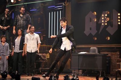 Benjamin Walker and the Cast! Photo