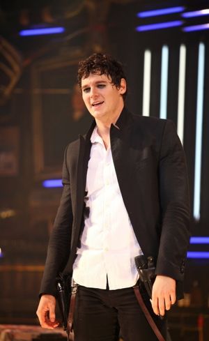 Benjamin Walker Photo