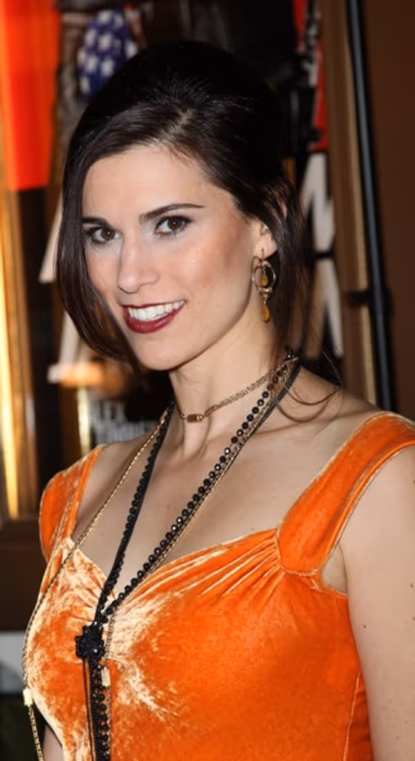 Milena Govich  Photo
