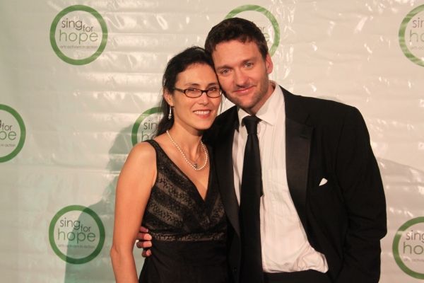 Nicole Allen and Glenn Seven Allen Photo
