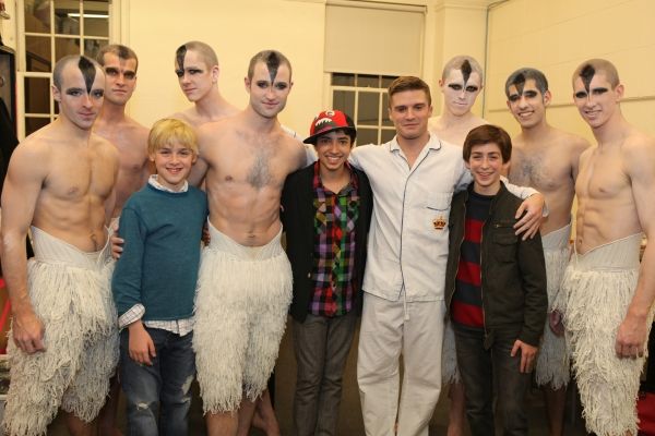 Photo Exclusive: BILLY ELLIOT Cast Visits SWAN LAKE — photo 2 of 7