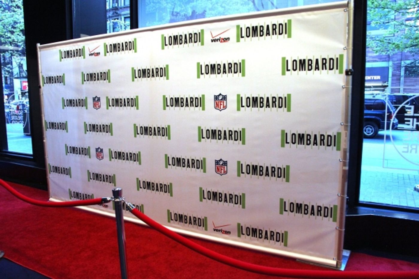 Photo Coverage: LOMBARDI Red Carpet Arrivals  Image