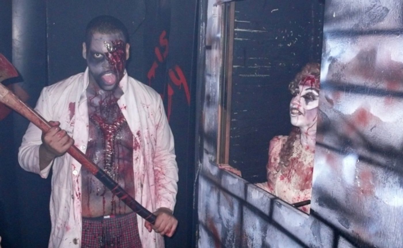 Photo Coverage: Halloween Preview: BLOOD MANOR  Image