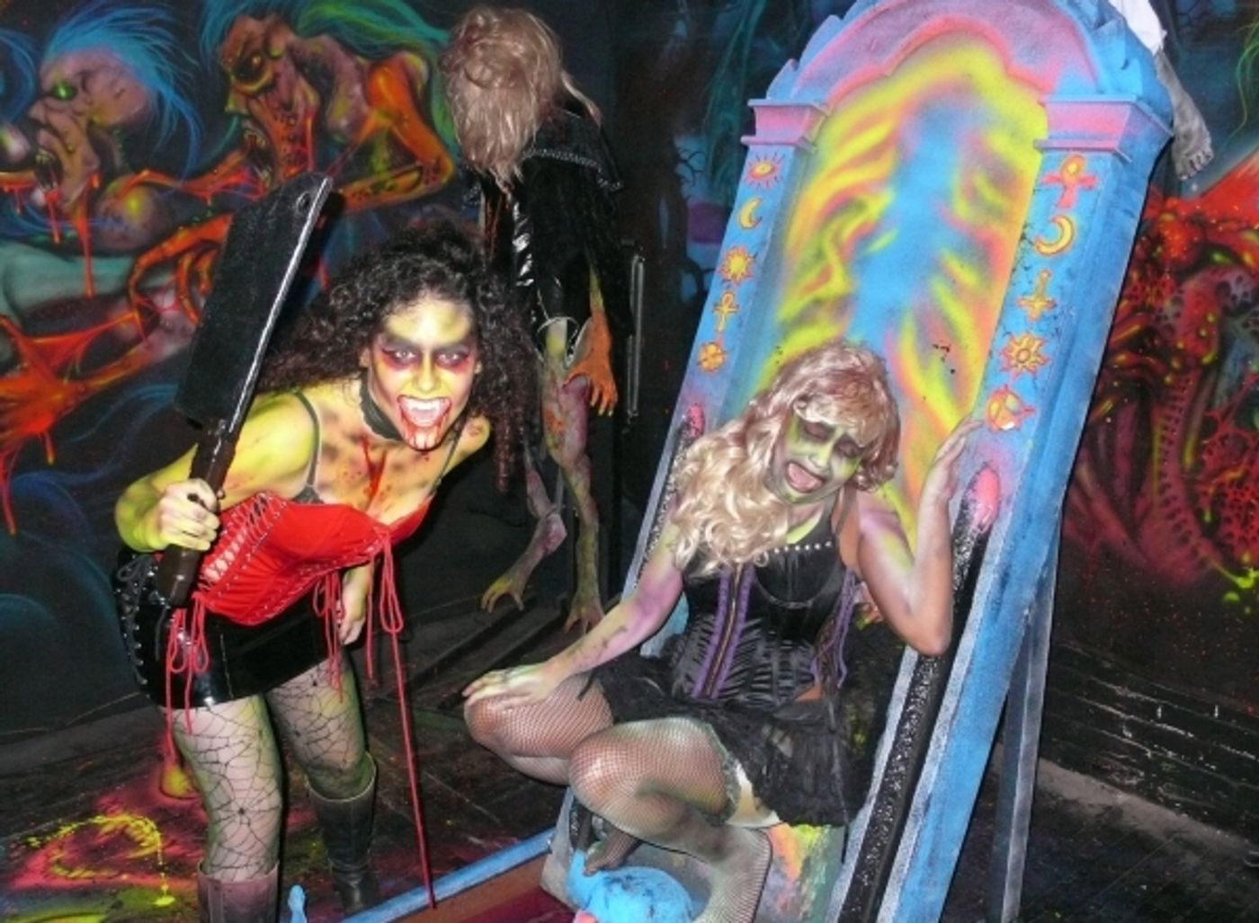 Photo Coverage: Halloween Preview: BLOOD MANOR  Image