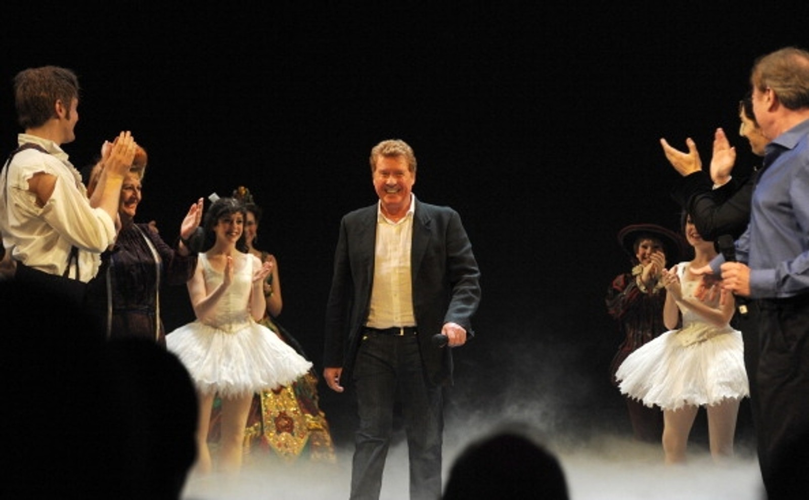 Photos: PHANTOM Celebrates 10,000th West End Show with Michael Crawford & Andrew Lloyd Webber! — photo 1 of 9