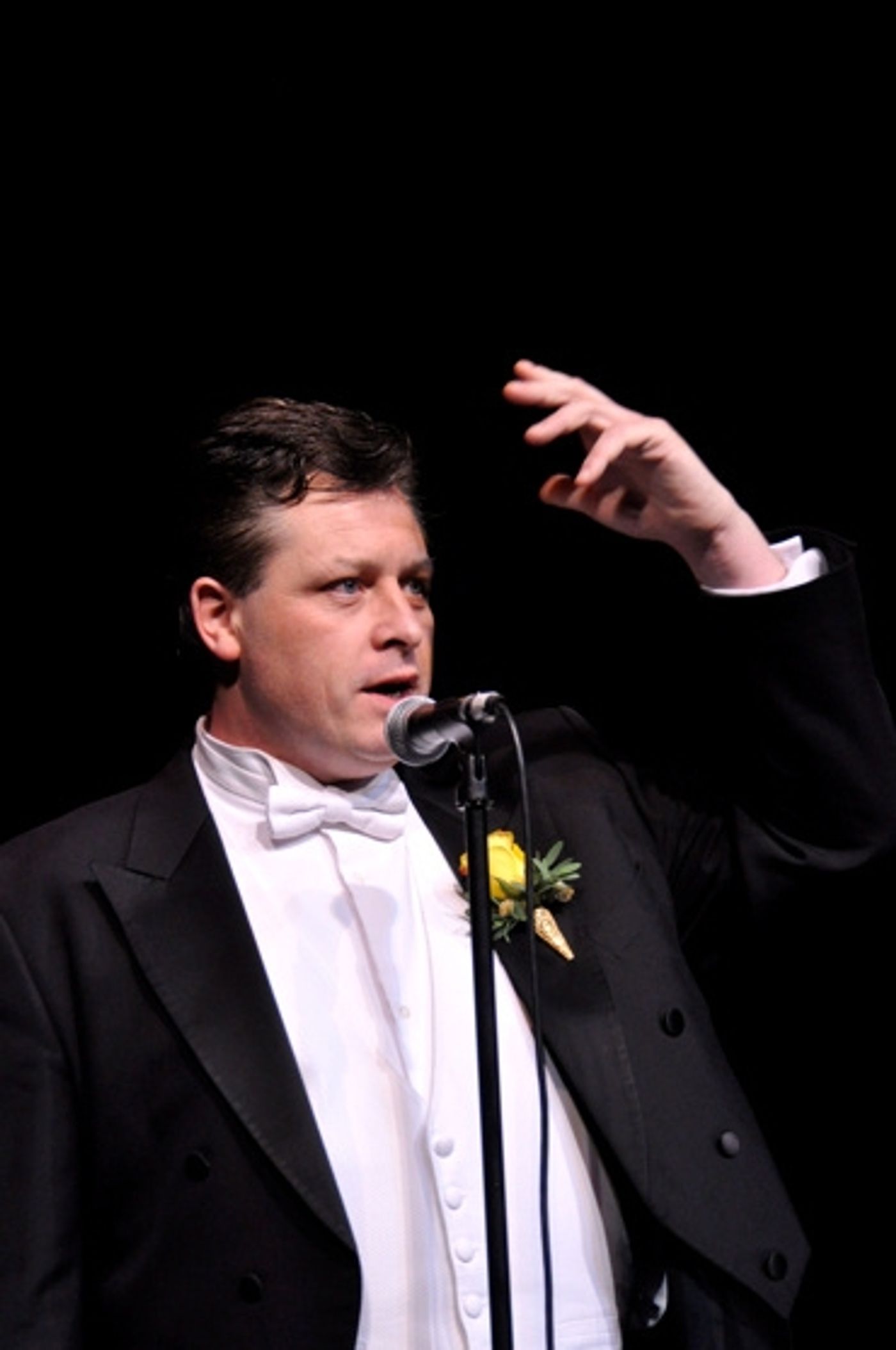 Photo Coverage: World Renowned Tenor Anthony Kearns Wexford Benefit Concert Wilton, CT  Image