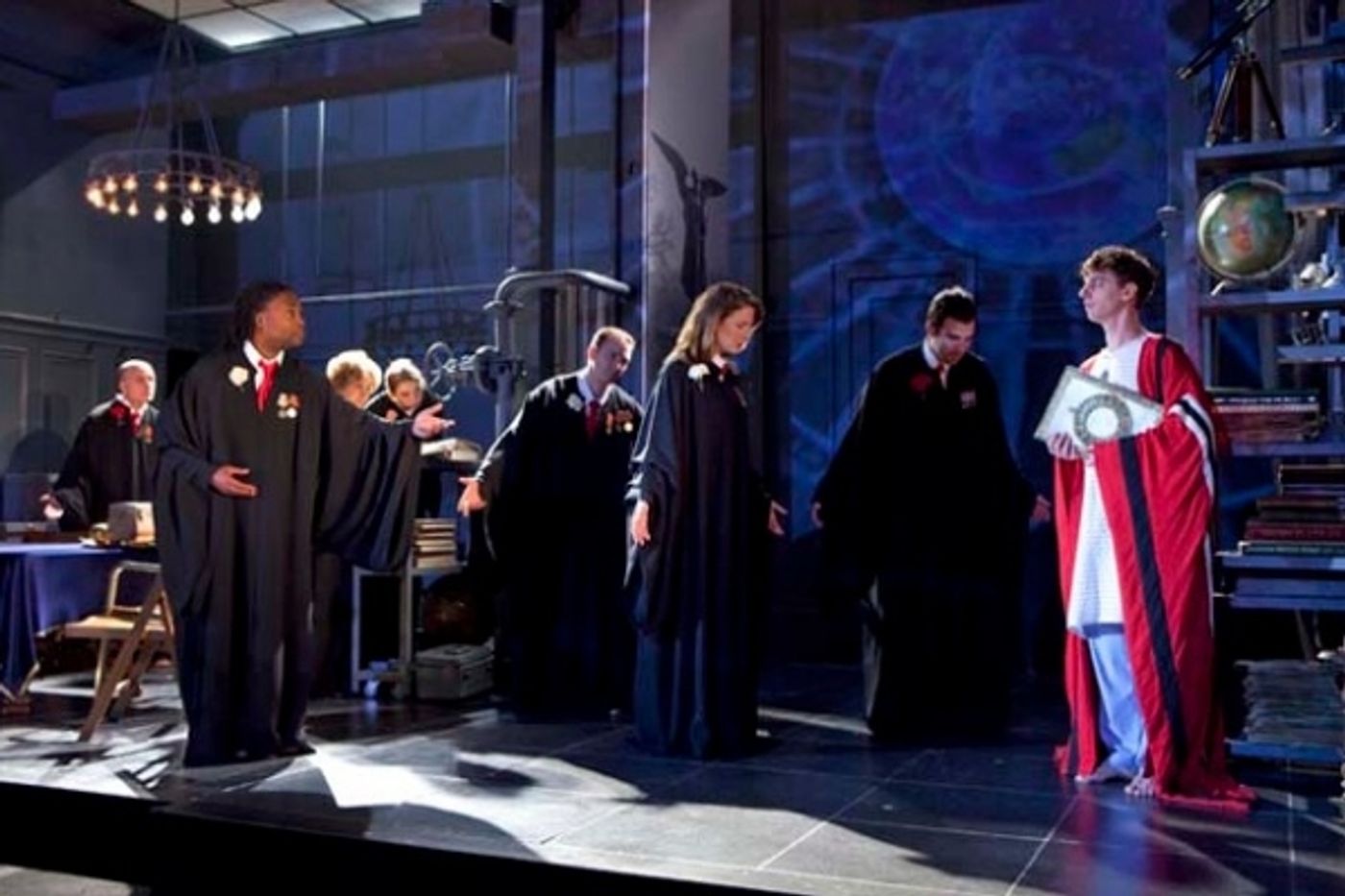 Photo Flash: Signature's ANGELS IN AMERICA in Performance!  Image