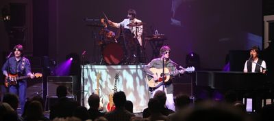 RAIN cast members: Ralph Castelli as Ringo Starr, Joe Bithorn as George Harrison and  Photo