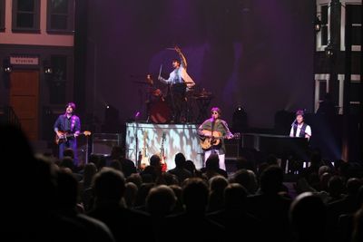 RAIN cast members: Ralph Castelli as Ringo Starr, Joe Bithorn as George Harrison and  Photo