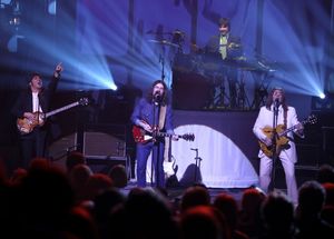 RAIN cast members: Ralph Castelli as Ringo Starr, Joe Bithorn as George Harrison and  Photo