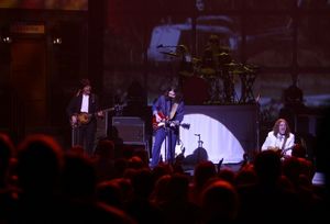 RAIN cast members: Ralph Castelli as Ringo Starr, Joe Bithorn as George Harrison and  Photo