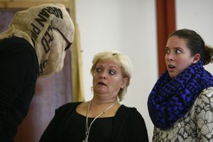 John Gordon Sinclair, Maria Friedman, and Natalie Casey @ BroadwayWorld John Gordon Sinclair, Maria Friedman, and Natalie Casey Photo