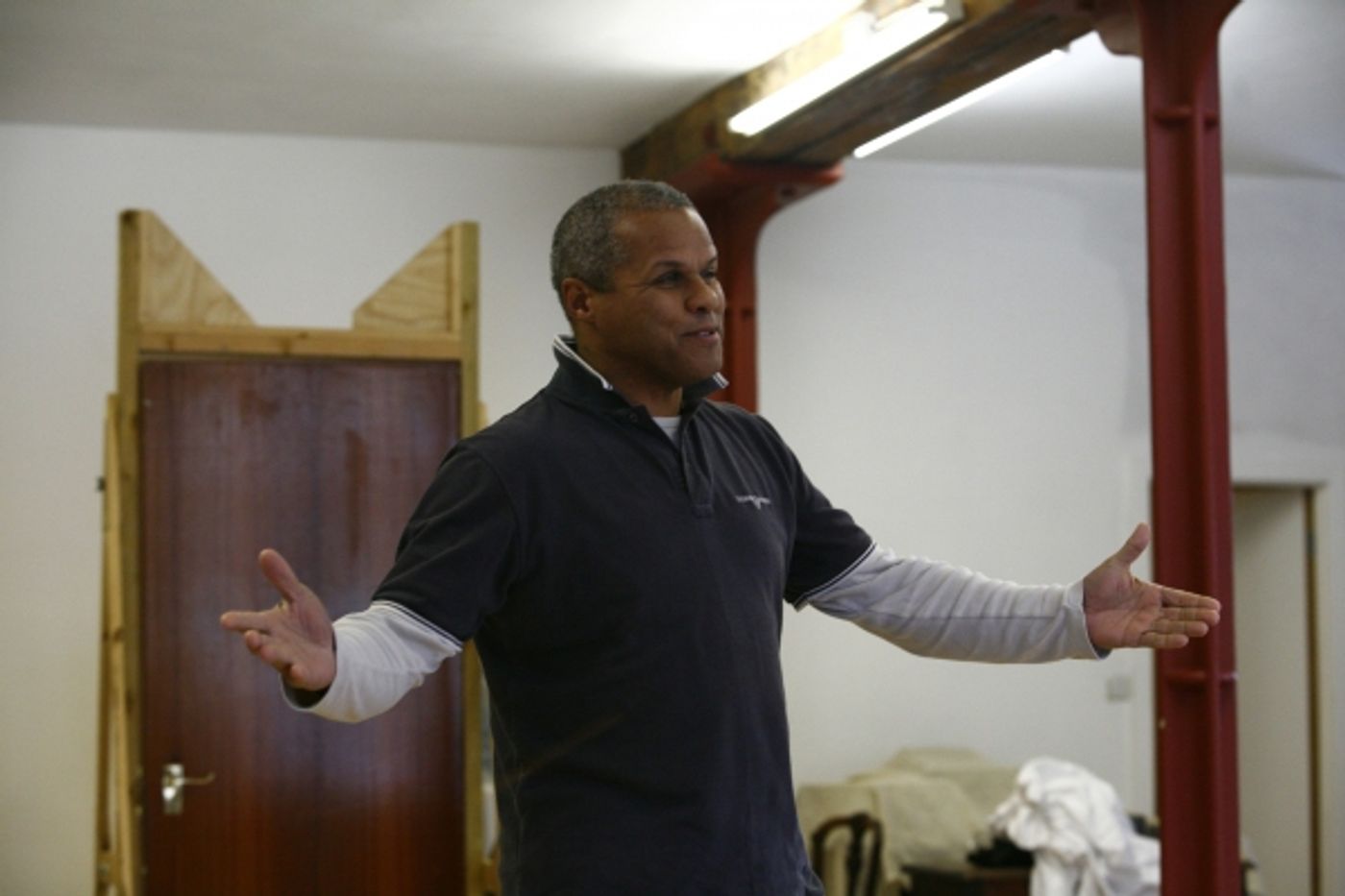 Photo Flash: Rehearsal Images from THE INVISIBLE MAN At Menier Chocolate Factory  Image