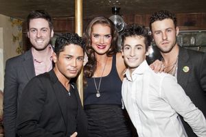 Trapper Felides, Isaac Calpito, Brooke Shields, Frankie James Grande and Christoper Spaulding @ BroadwayWorld Trapper Felides, Isaac Calpito, Brooke Shields, Frankie James Grande and Christoper S Photo