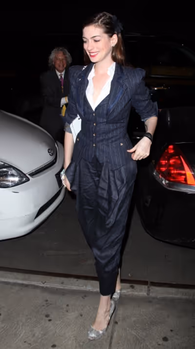Anne Hathaway Photo