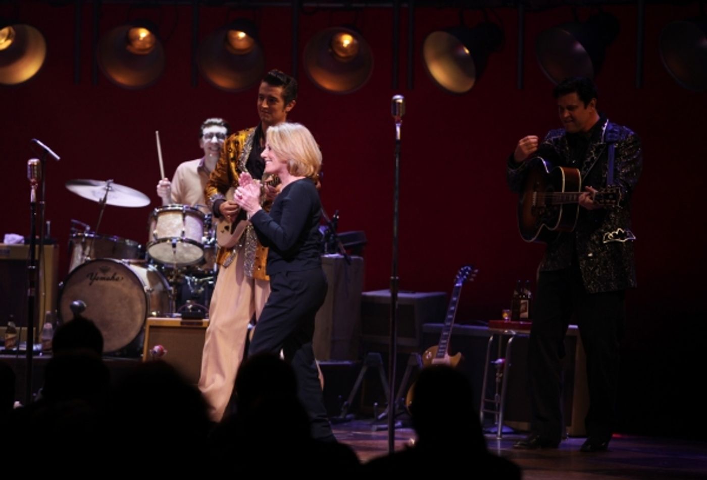 Photo Coverage: Lesley Gore Joins MDQ Onstage!  Image