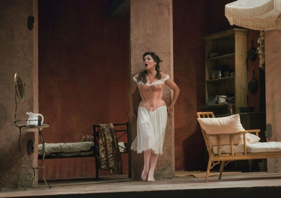 Photo Flash: Metropolitan Opera's DON PASQUALE Image