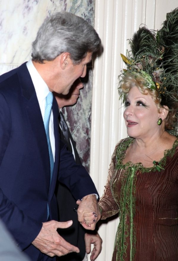 John Kerry & Bette Midler Photo