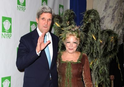 John Kerry & Bette Midler Photo