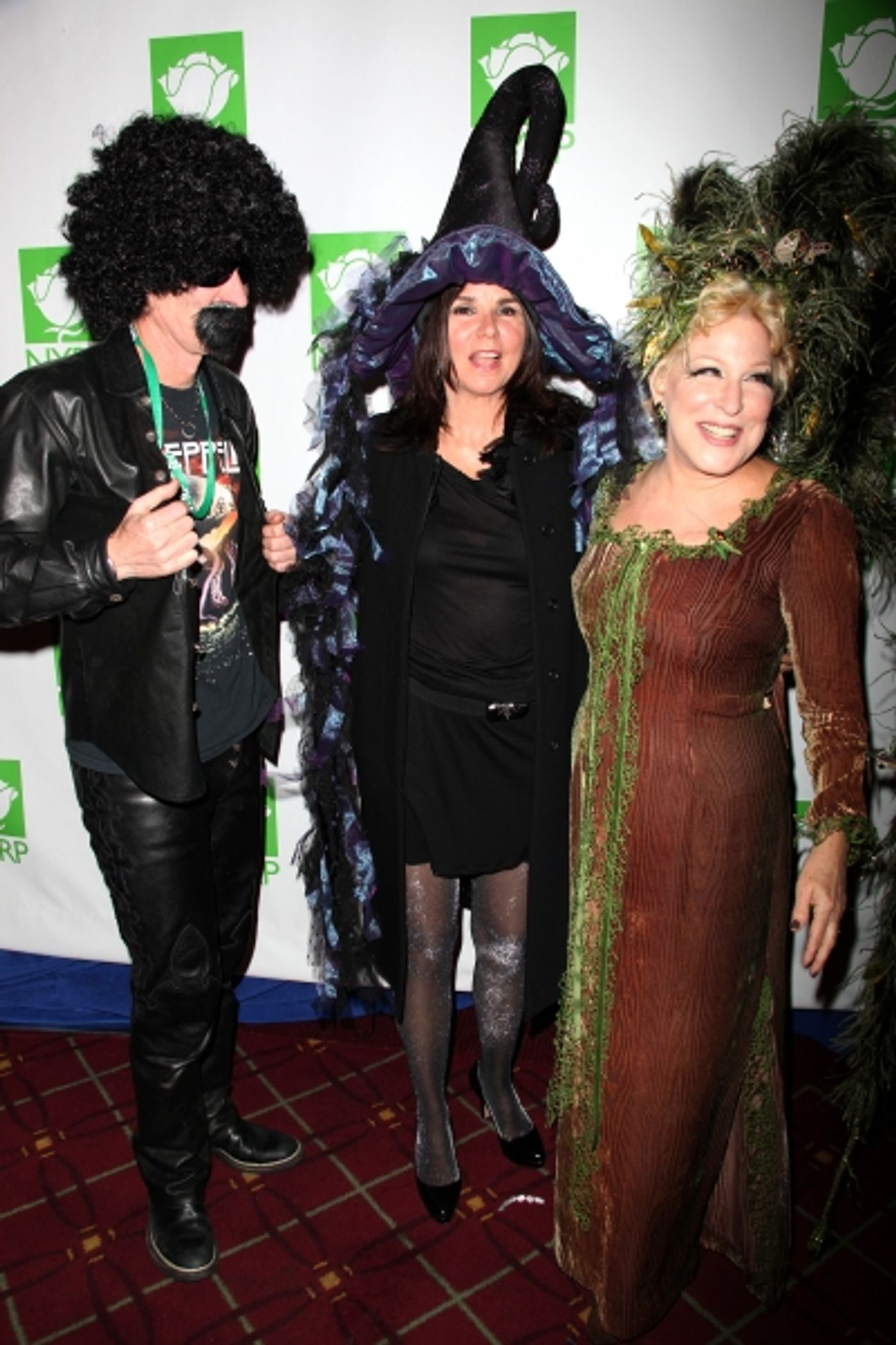 Photo Coverage: 15th Annual Hulaween Benefit Gala  Image