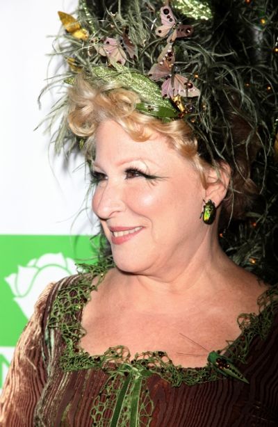 Bette Midler Photo