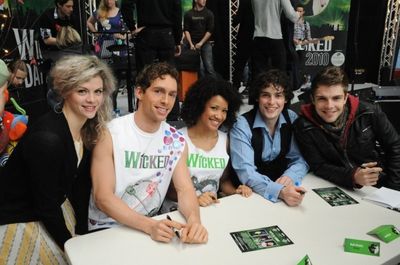 Hannah Toy, Jasmine Kerr & Ensemble Members sign autographs Photo