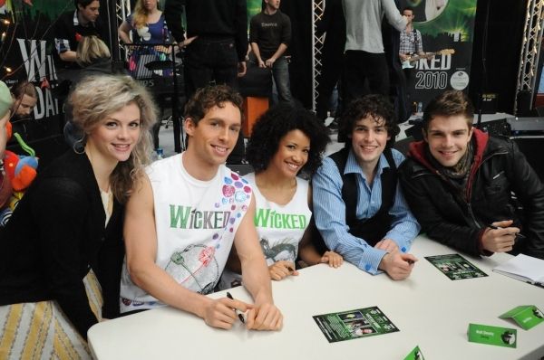 Hannah Toy, Jasmine Kerr & Ensemble Members sign autographs Photo