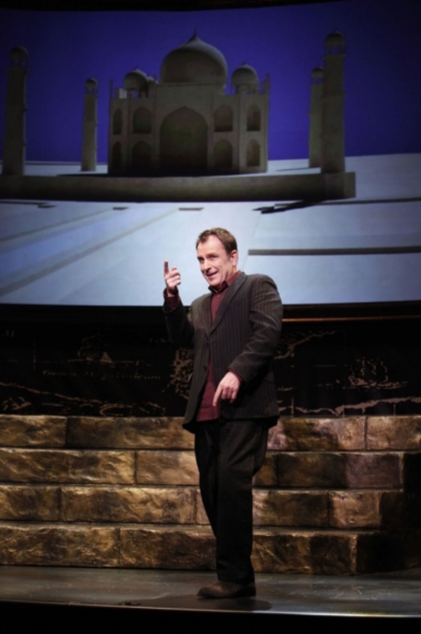 Photo Flash: Colin Quinn in LONG STORY SHORT!  Image